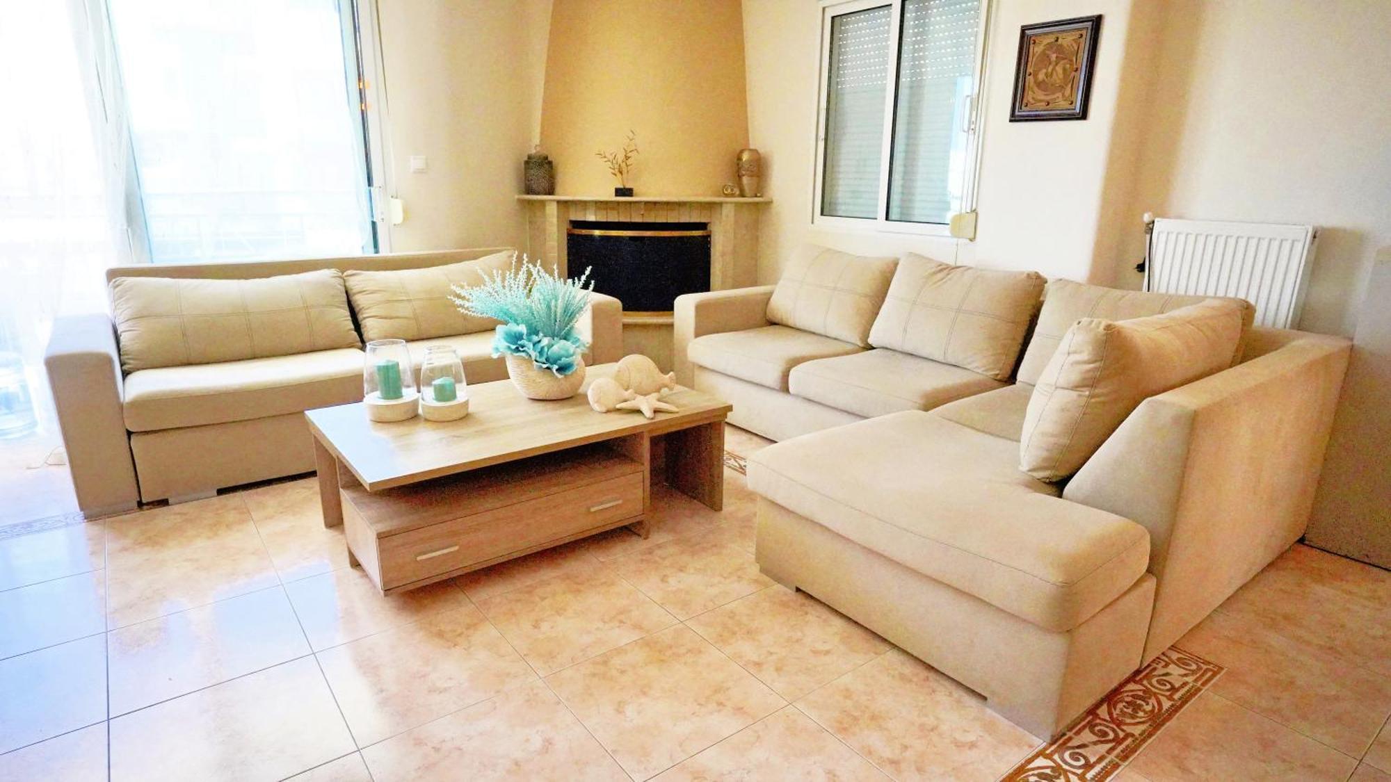 Lovely And Sunny Apartament 300M From Beach!! Peraía المظهر الخارجي الصورة