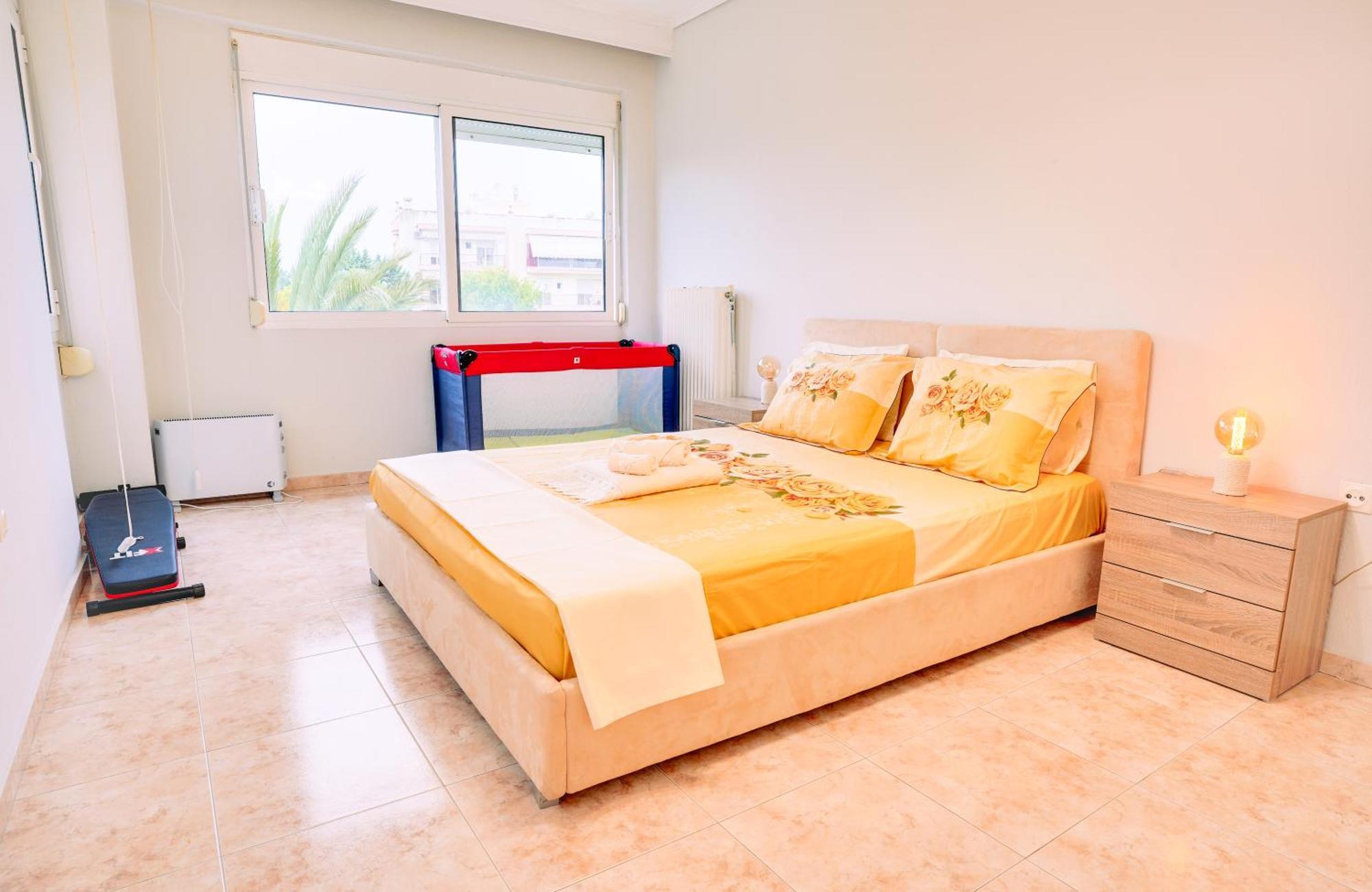 Lovely And Sunny Apartament 300M From Beach!! Peraía المظهر الخارجي الصورة
