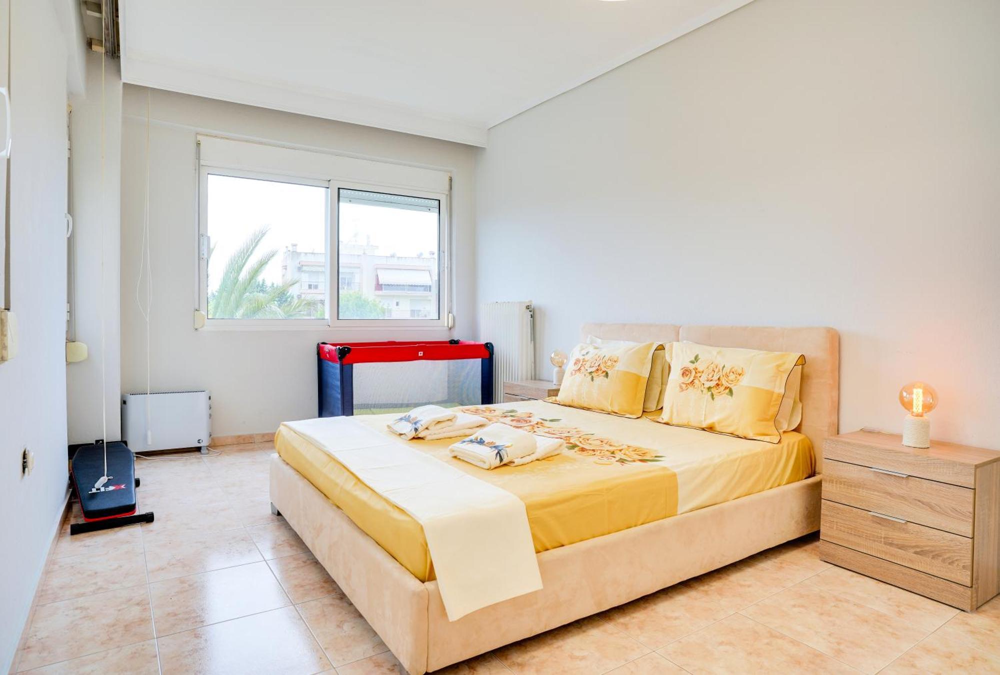 Lovely And Sunny Apartament 300M From Beach!! Peraía المظهر الخارجي الصورة