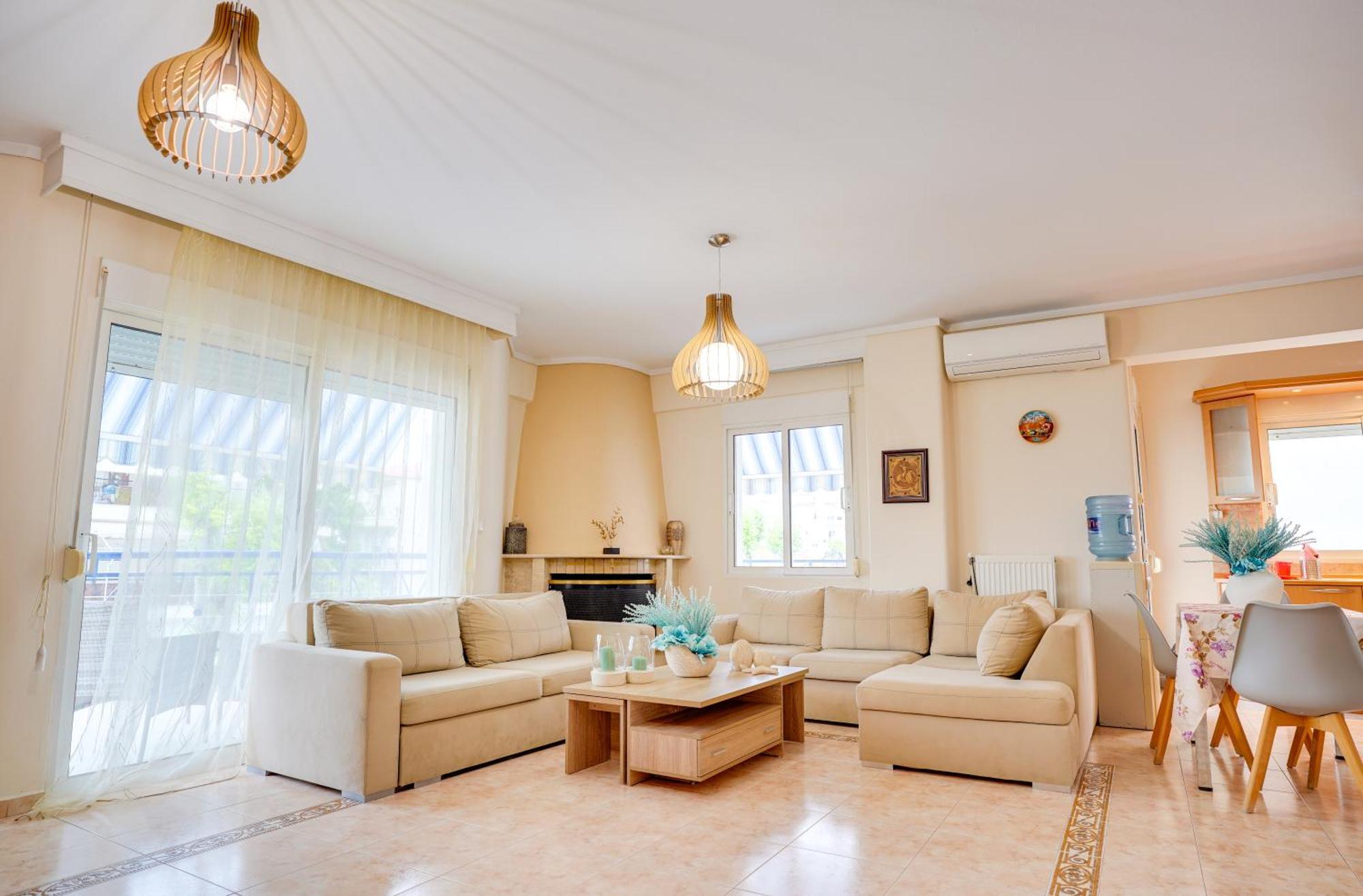 Lovely And Sunny Apartament 300M From Beach!! Peraía المظهر الخارجي الصورة