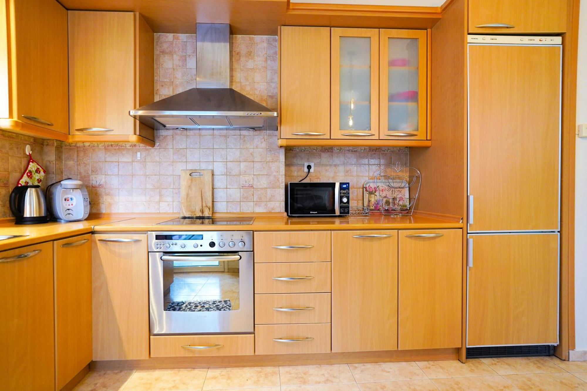 Lovely And Sunny Apartament 300M From Beach!! Peraía المظهر الخارجي الصورة